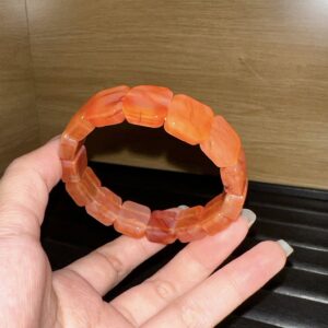 Chuỗi vuông Long Vân Đỏ