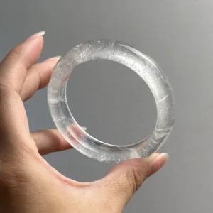 Vòng Thạch Anh Trắng bản hẹ 54.5*13*8.0